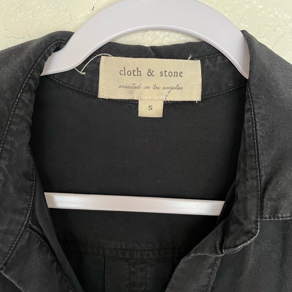 Cloth & stone Small button down - Picture 3 of 4